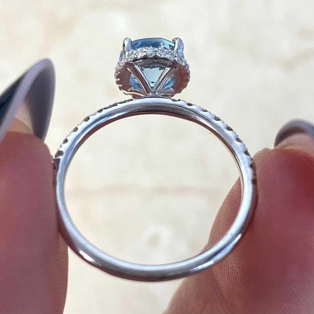 1.13ct Round Cut Aquamarine Engagement Ring, 18k White Gold For Sale 6