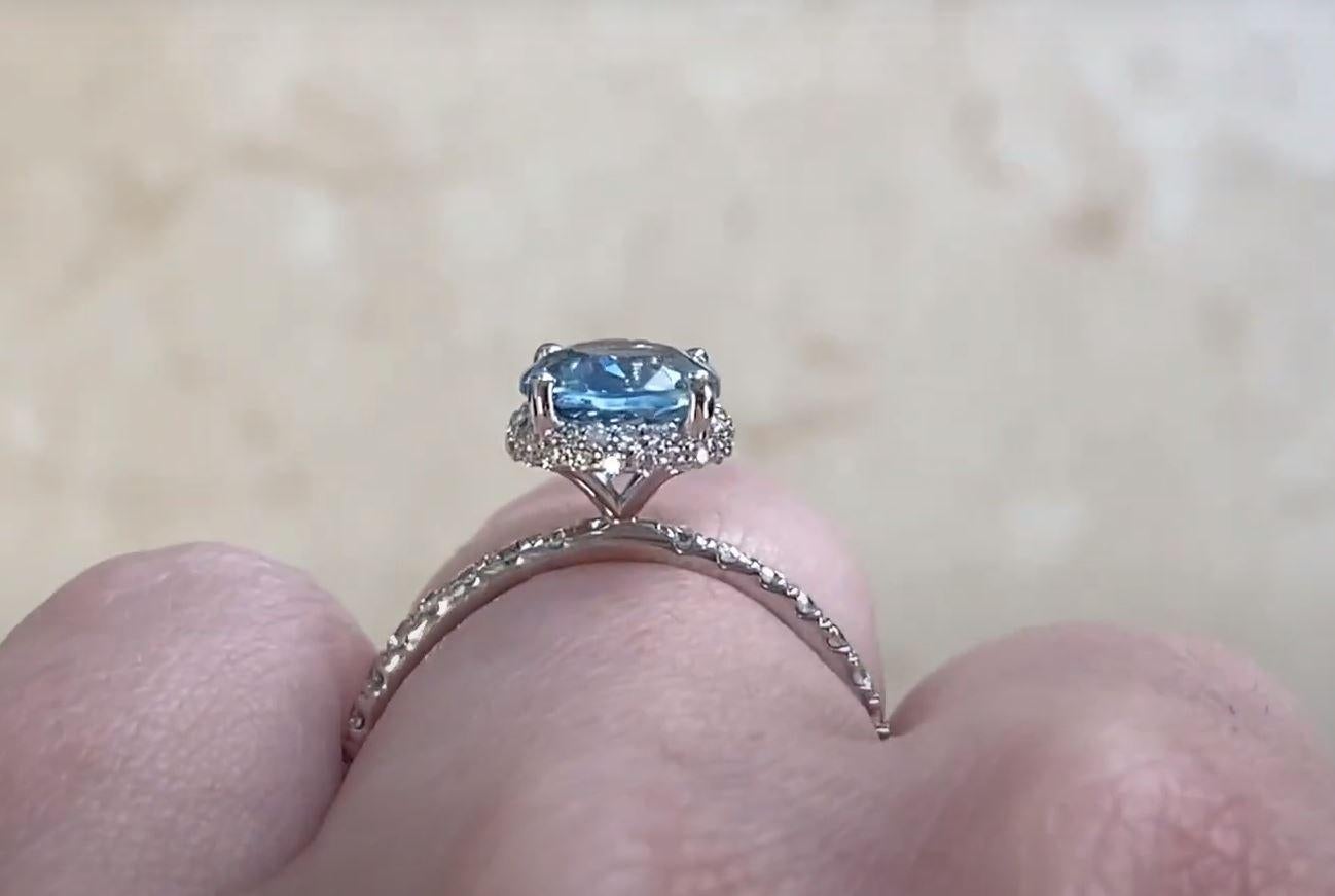 1.13ct Round Cut Aquamarine Engagement Ring, 18k White Gold For Sale 3