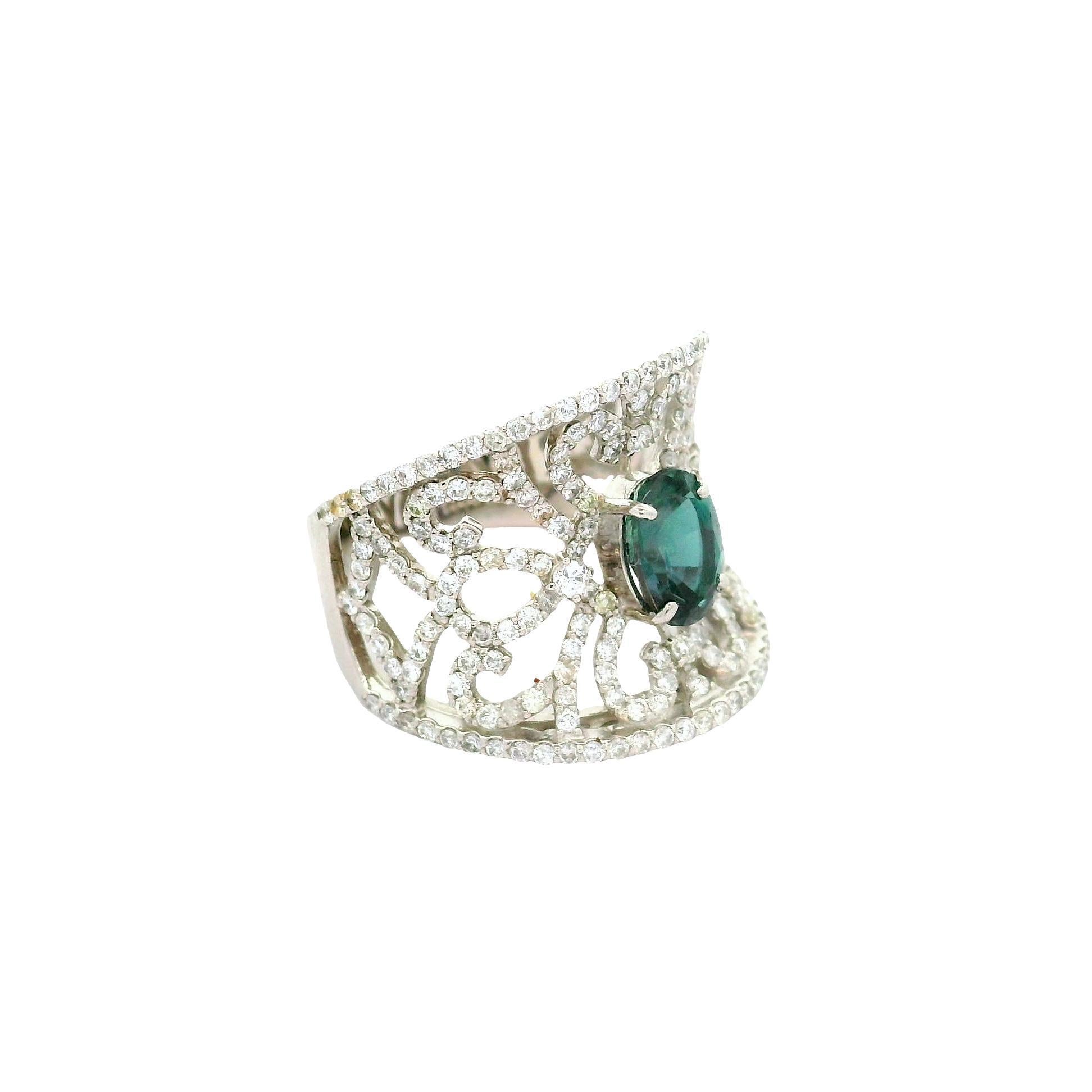 Taglio ovale Anello in filigrana di platino con diamante alessandrite da 1,14 carati, certificato GIA in vendita