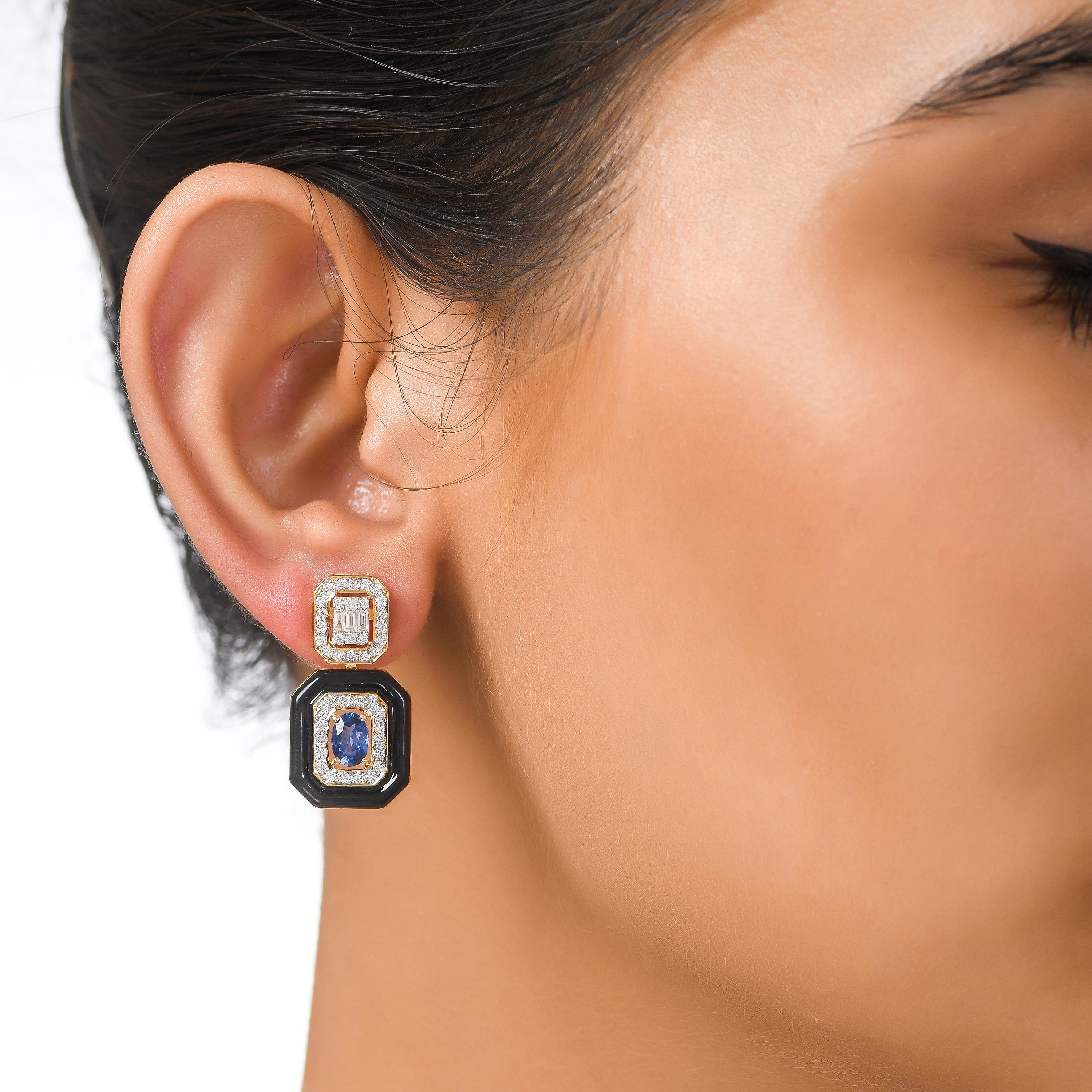 Modern 1.14 Carat Blue Sapphire Diamond and Black Enamel 18kt Yellow Gold Earrings For Sale