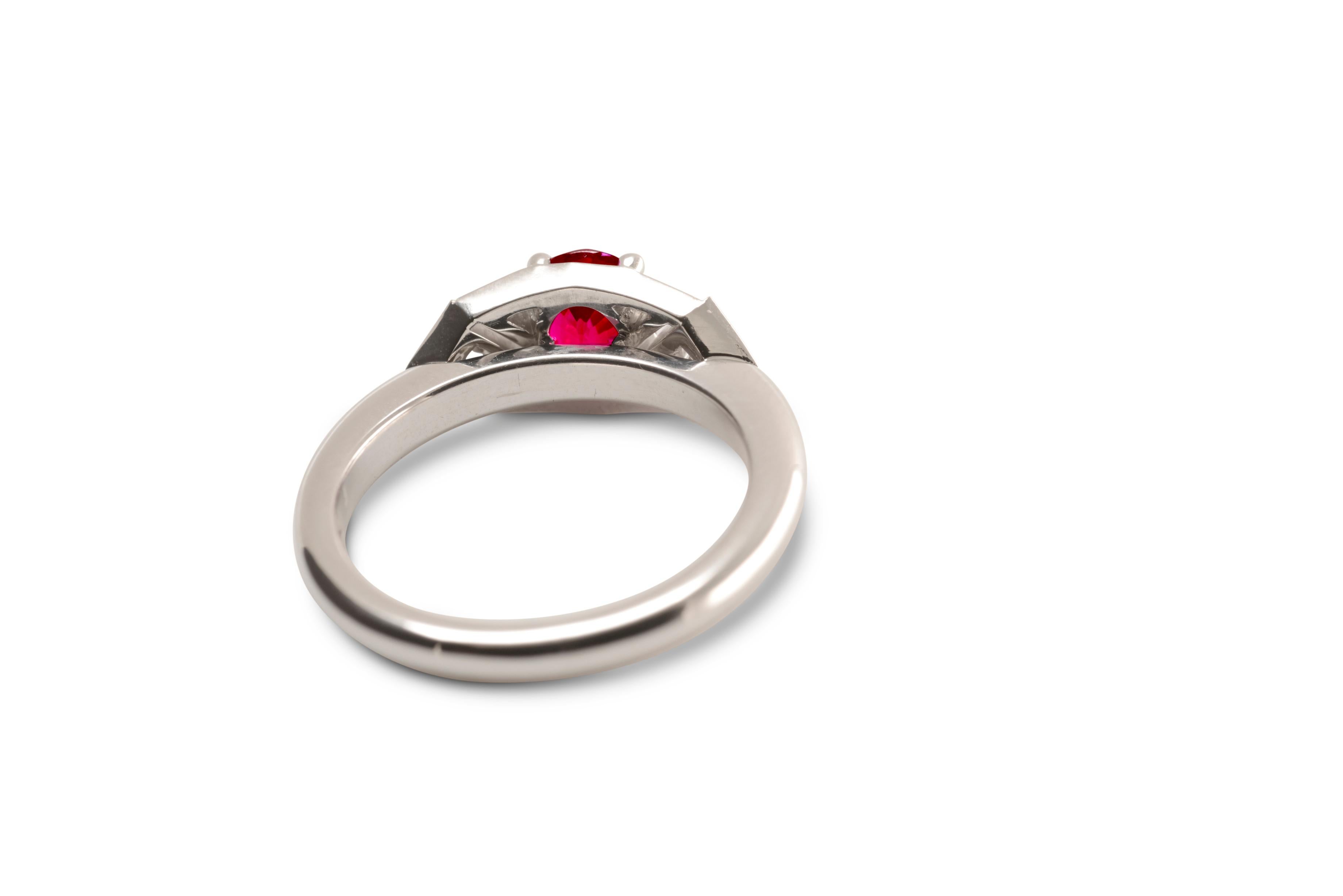 Women's 1.14 Carat Burmese Ruby and Diamond Art Deco Ring in 18 Karat White Gold For Sale