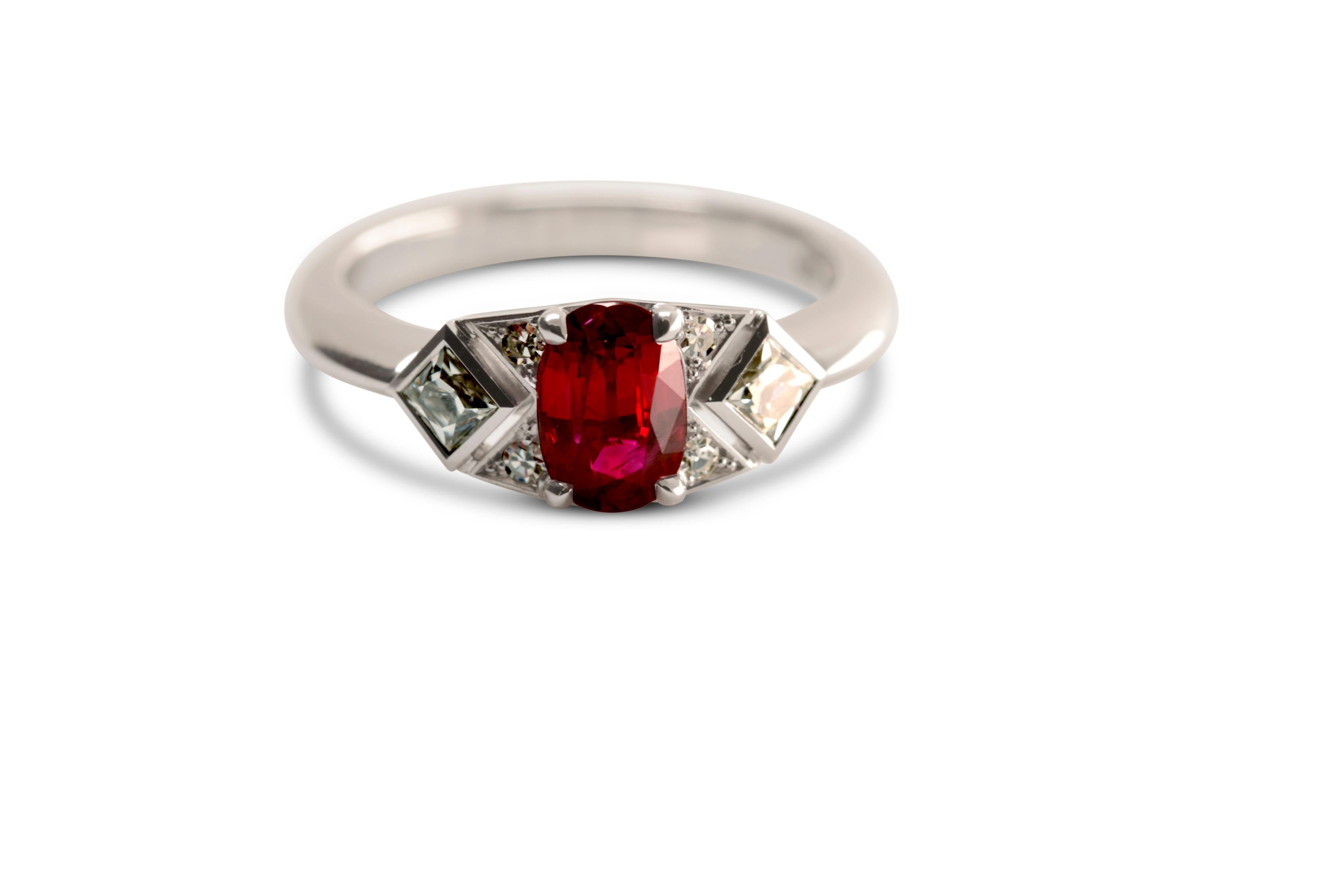 1.14 Carat Burmese Ruby and Diamond Art Deco Ring in 18 Karat White Gold For Sale 2