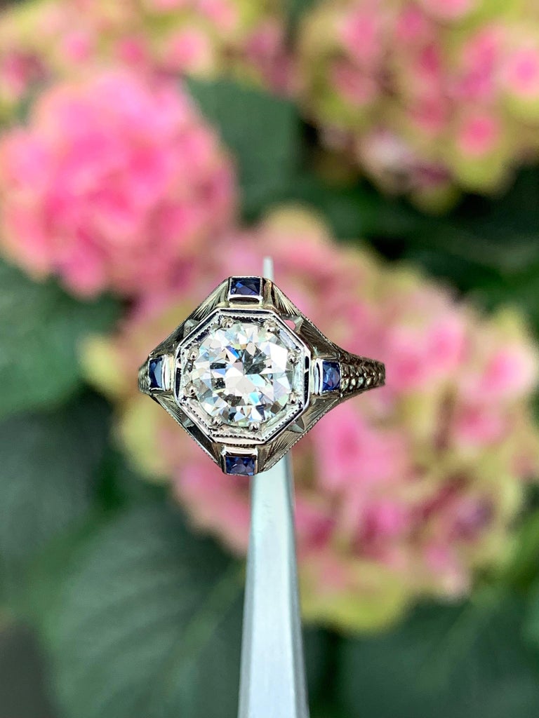 Women's 1.14 Carat Diamond 18 Carat White Gold Deco Target Engagement Ring, Circa 1930's For Sale