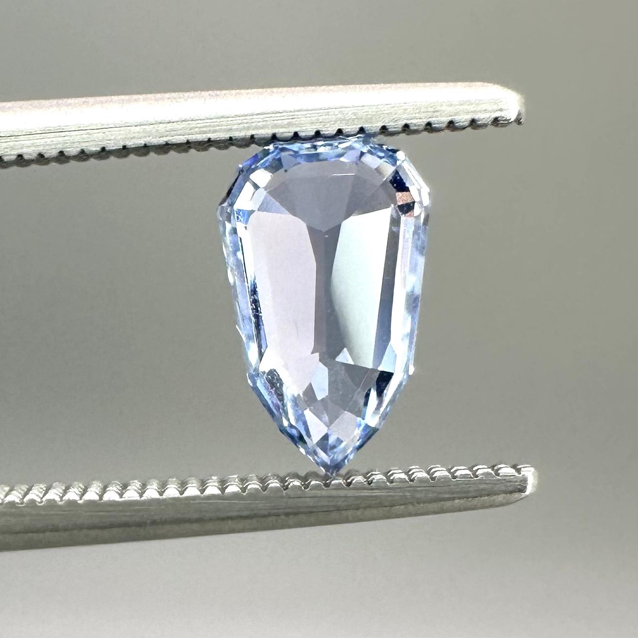 1.14 carat, non heat treated, shield cut Sri Lankan sapphire In New Condition For Sale In Seattle, WA