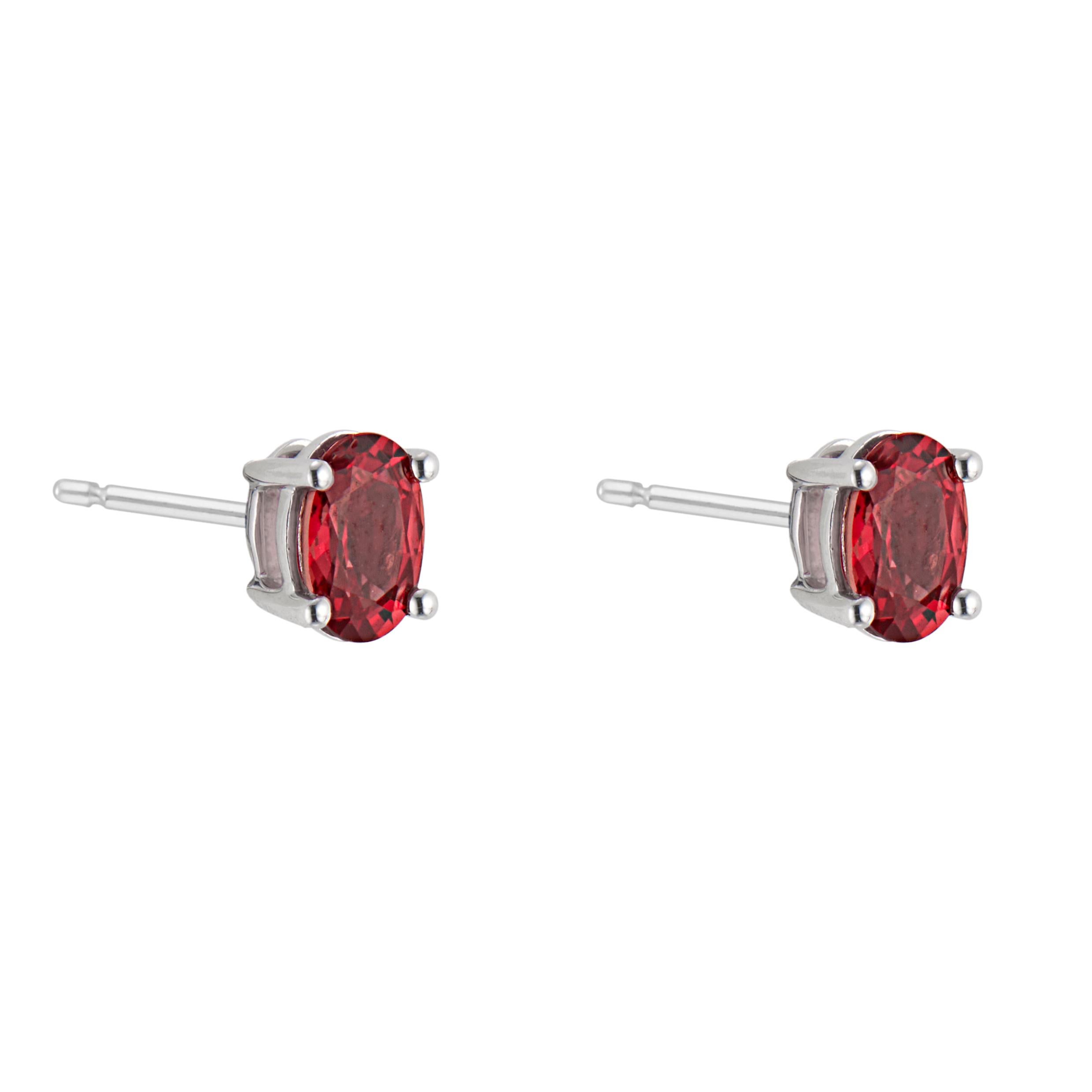 Oval Cut 1.14 Carat Red Orange Sapphire White Gold Stud Earrings For Sale