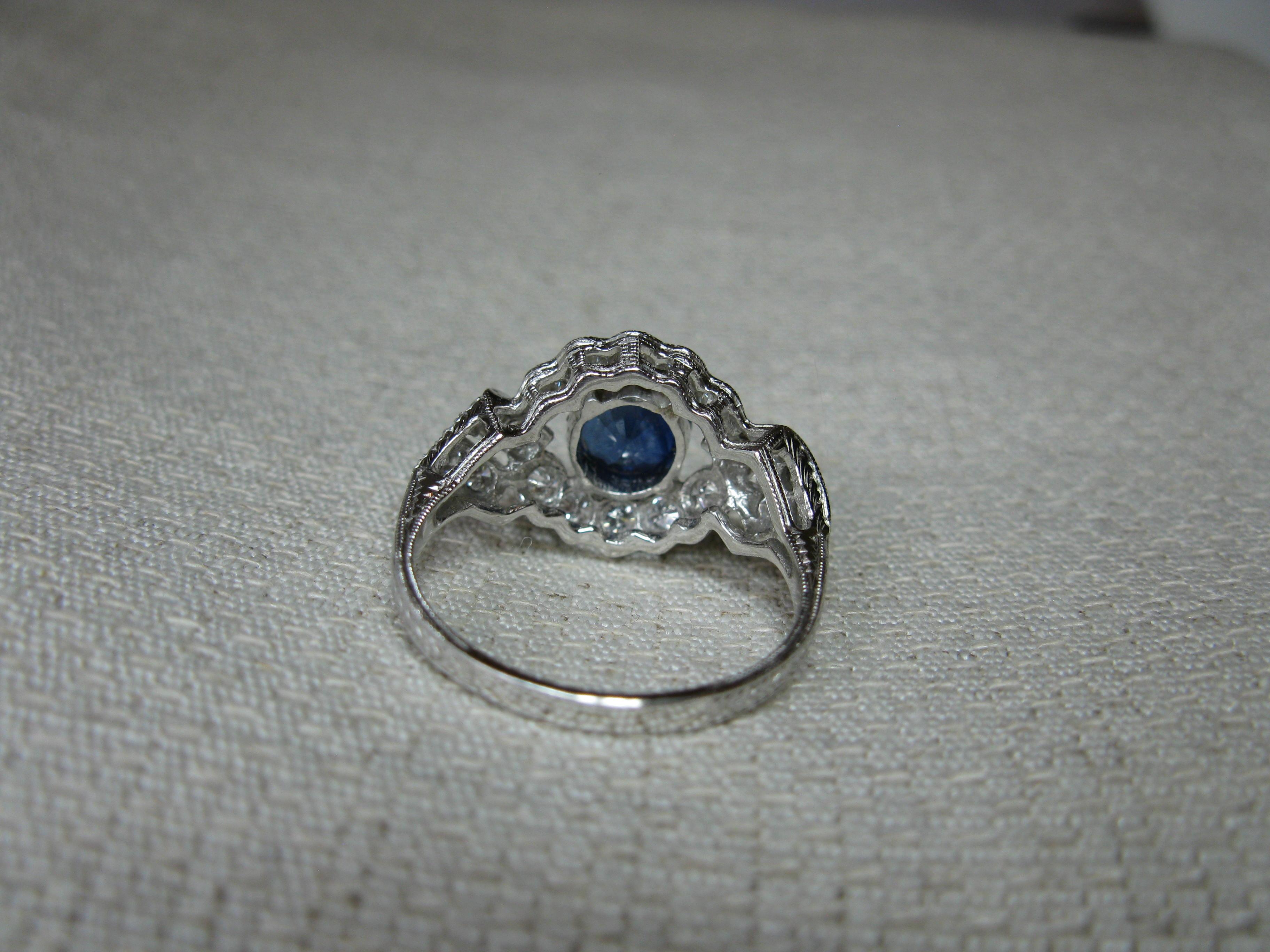 1.14 Carat Sapphire 22 Diamond Platinum Wedding Engagement Ring UGL Certified For Sale 6
