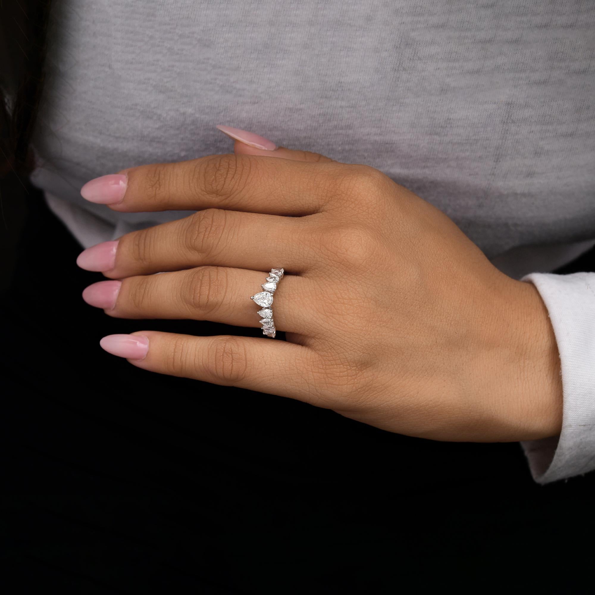 En venta: 1.14 Quilates SI Claridad HI Color Diamante Pera Alianza 18 Kilates Oro Blanco  2