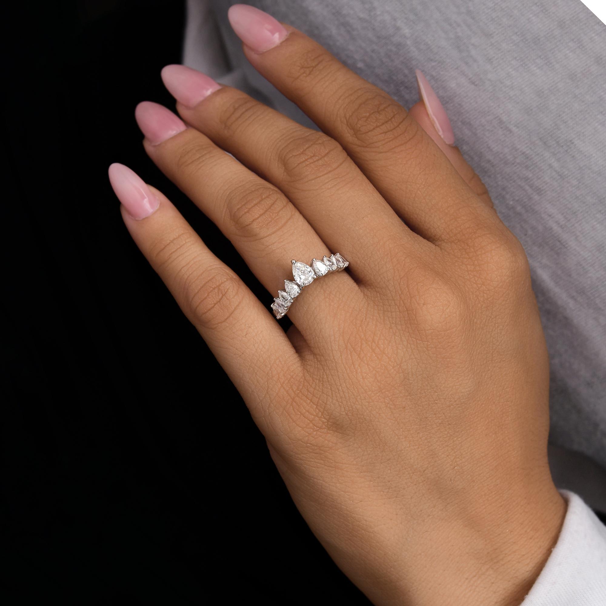 En venta: 1.14 Quilates SI Claridad HI Color Diamante Pera Alianza 18 Kilates Oro Blanco  6