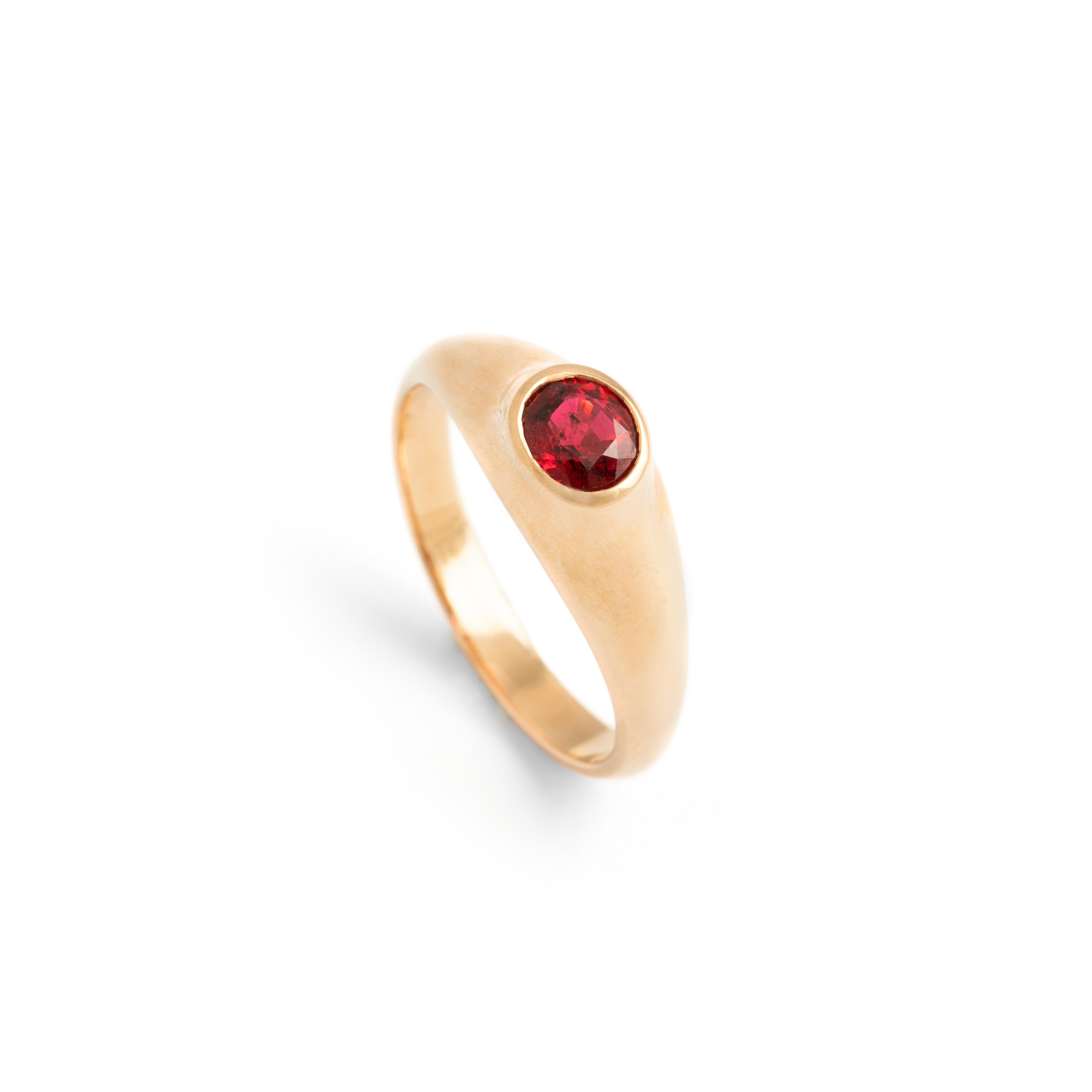1,14 Karat Spinell-Goldring im Angebot 1