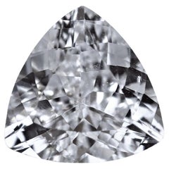 1.14 Carat Trillion Cut Natural White Sapphire Loose Gemstone from Sri Lanka (Saphir blanc naturel taillé en trillion du Sri Lanka)
