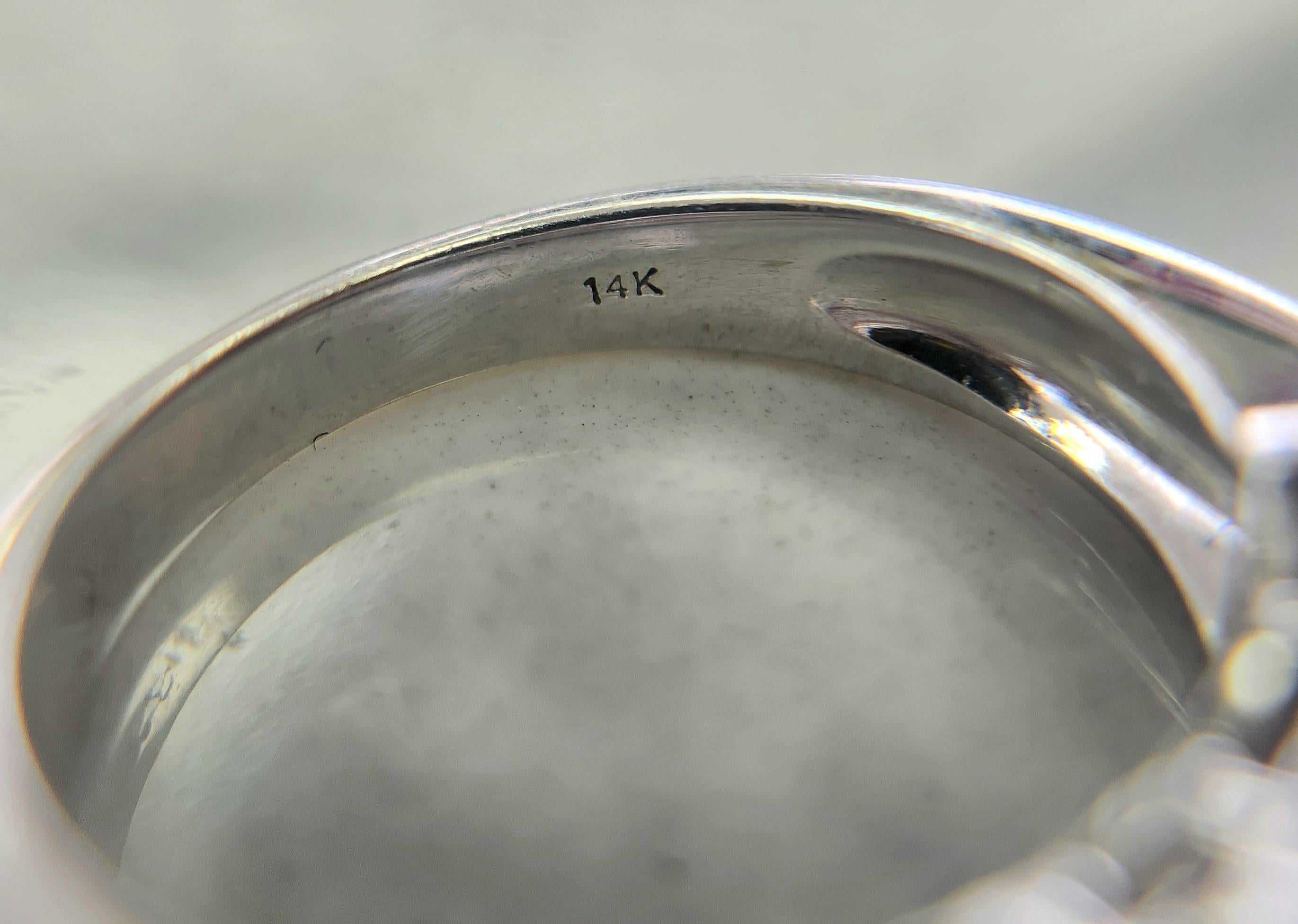 Anello da 1,14 carati con 3 file di diamanti Marquise e Brilliante Rotondo in oro bianco 14K In condizioni ottime in vendita a Los Angeles, CA