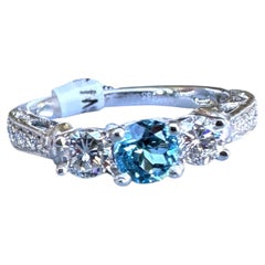 1,14 Karat natürlicher blauer Zirkon und Diamant – Dreistein-Ring aus 14-karätigem Weißgold
