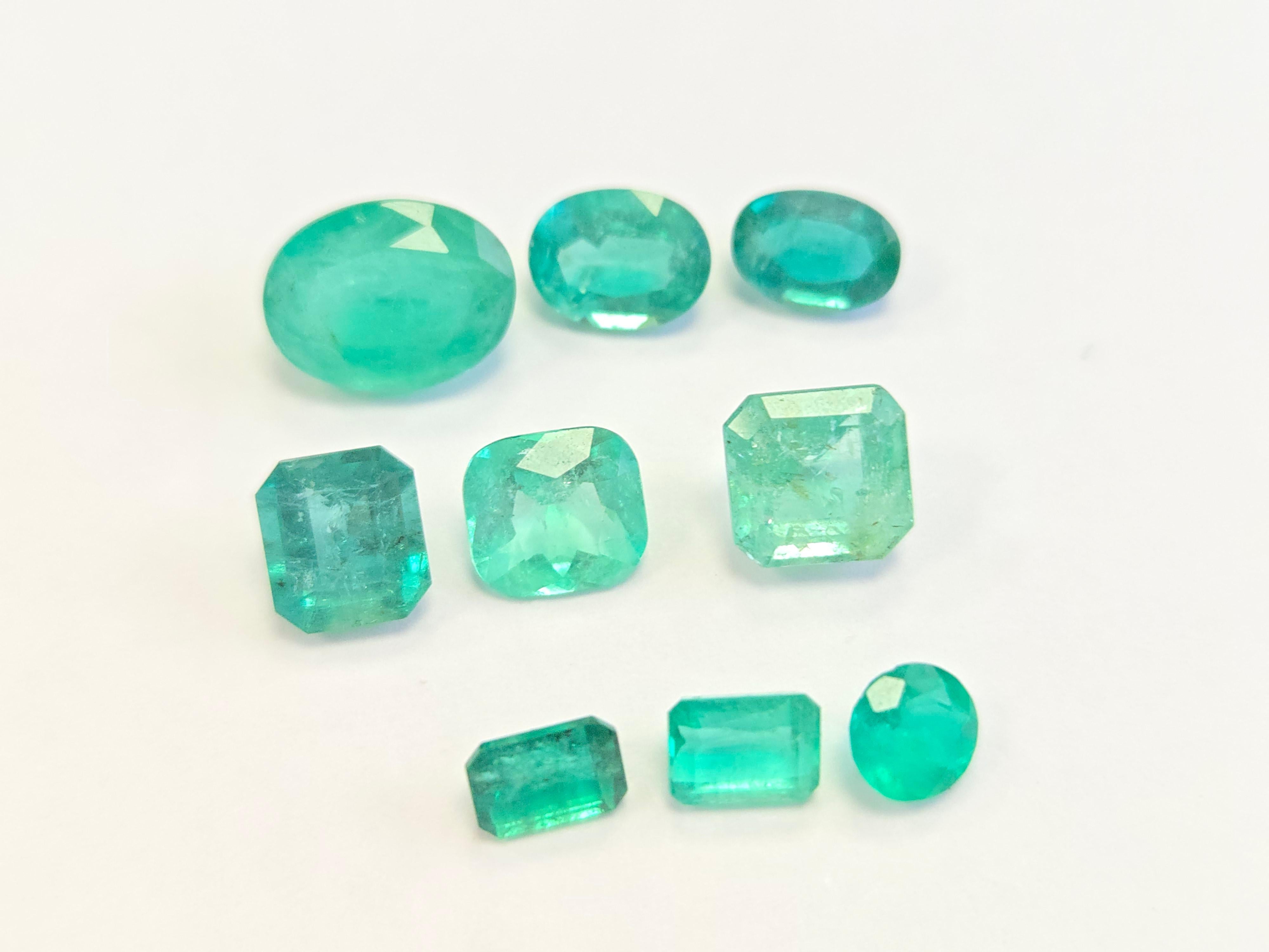 11.40 Carat Mixed Shape Natural Colombian Loose Emeralds In New Condition For Sale In Great Neck Plaza, NY