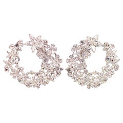 11,40 Karat natürlicher Diamant-Blumen-Cluster-Ohrstecker aus 18 Karat Weißgold.