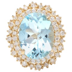 11.40 Carat Exquisite Natural Aquamarine and Diamond 14K Solid Yellow Gold Ring