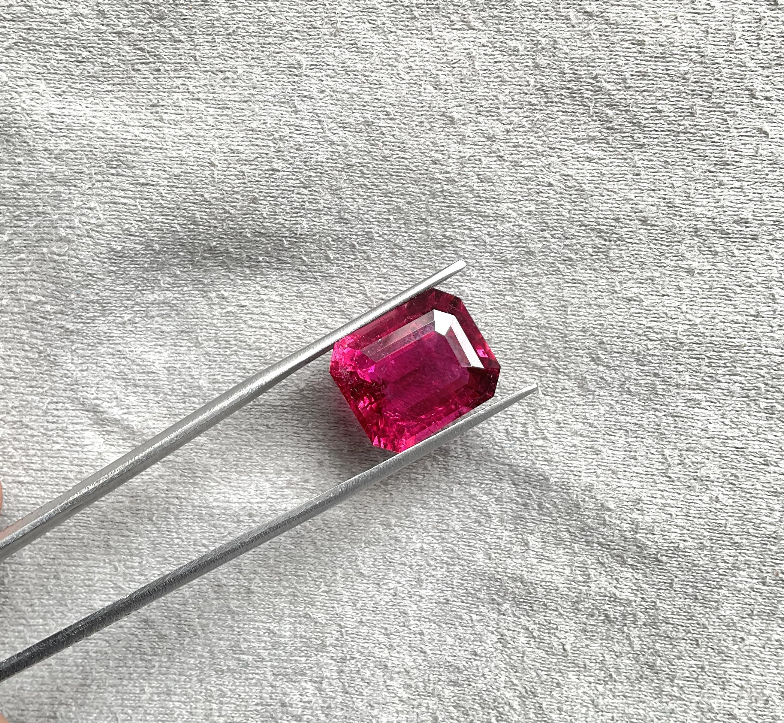 11.40 Carats Rubellite Tourmaline Octagon Cut Stone For Fine Jewelry Natural gem For Sale 1