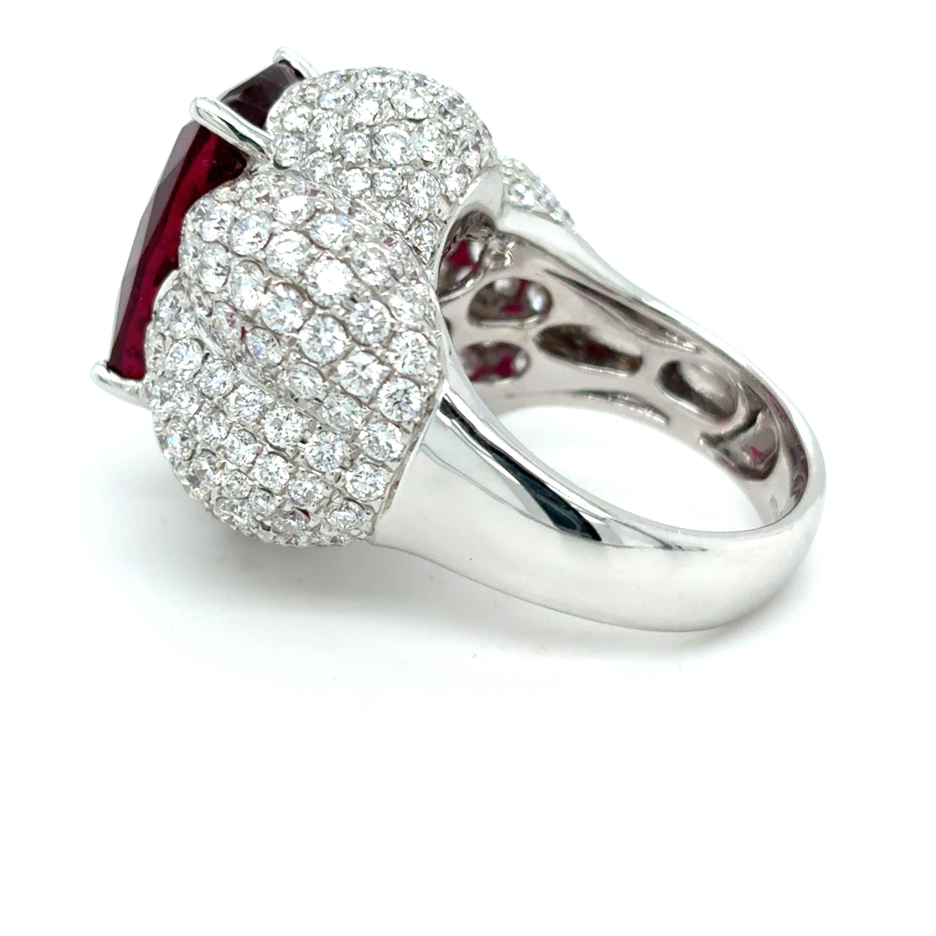 Bague cocktail 11,41 carats Rubellite Tourmaline Diamant taille coussin en vente 6