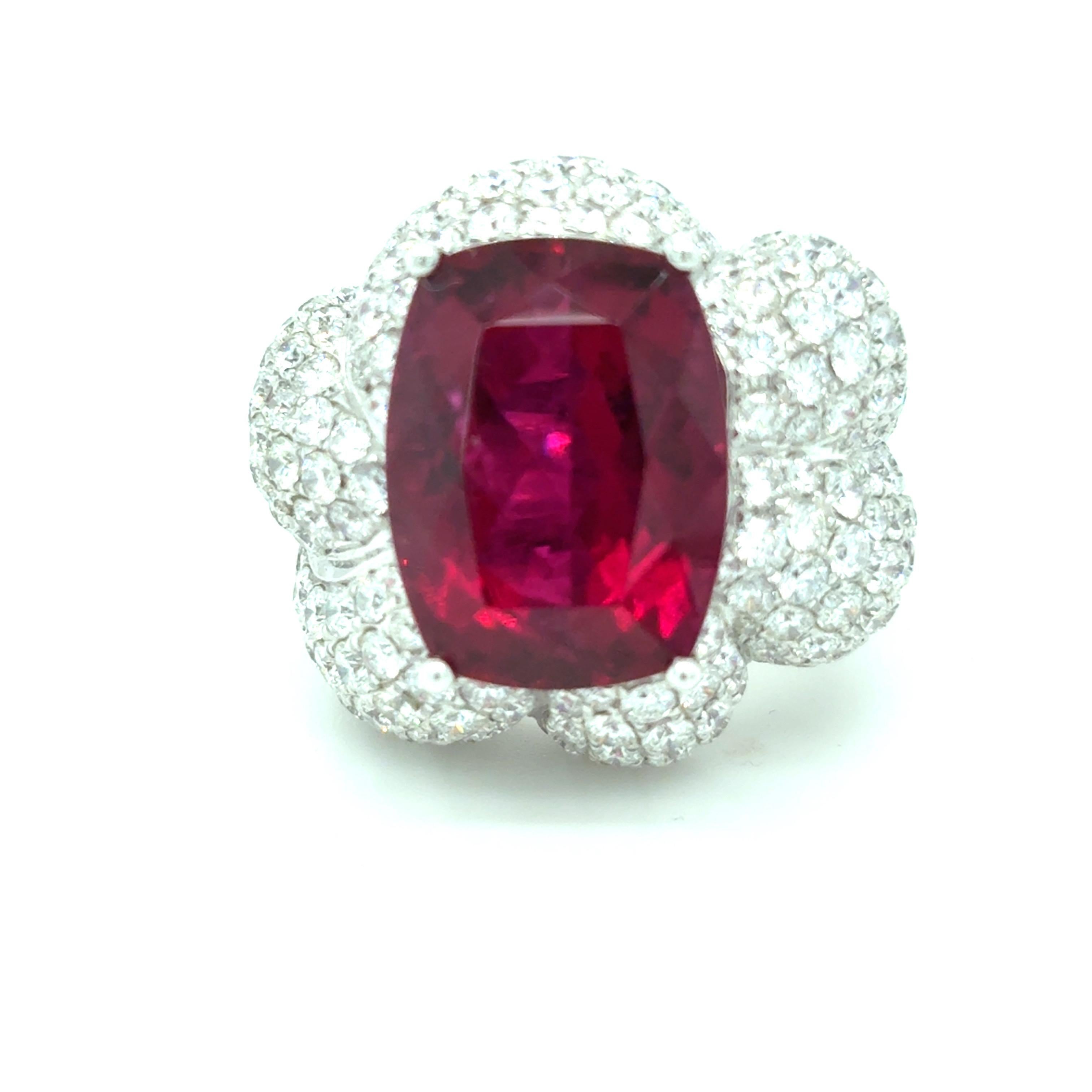 Bague cocktail 11,41 carats Rubellite Tourmaline Diamant taille coussin en vente 7