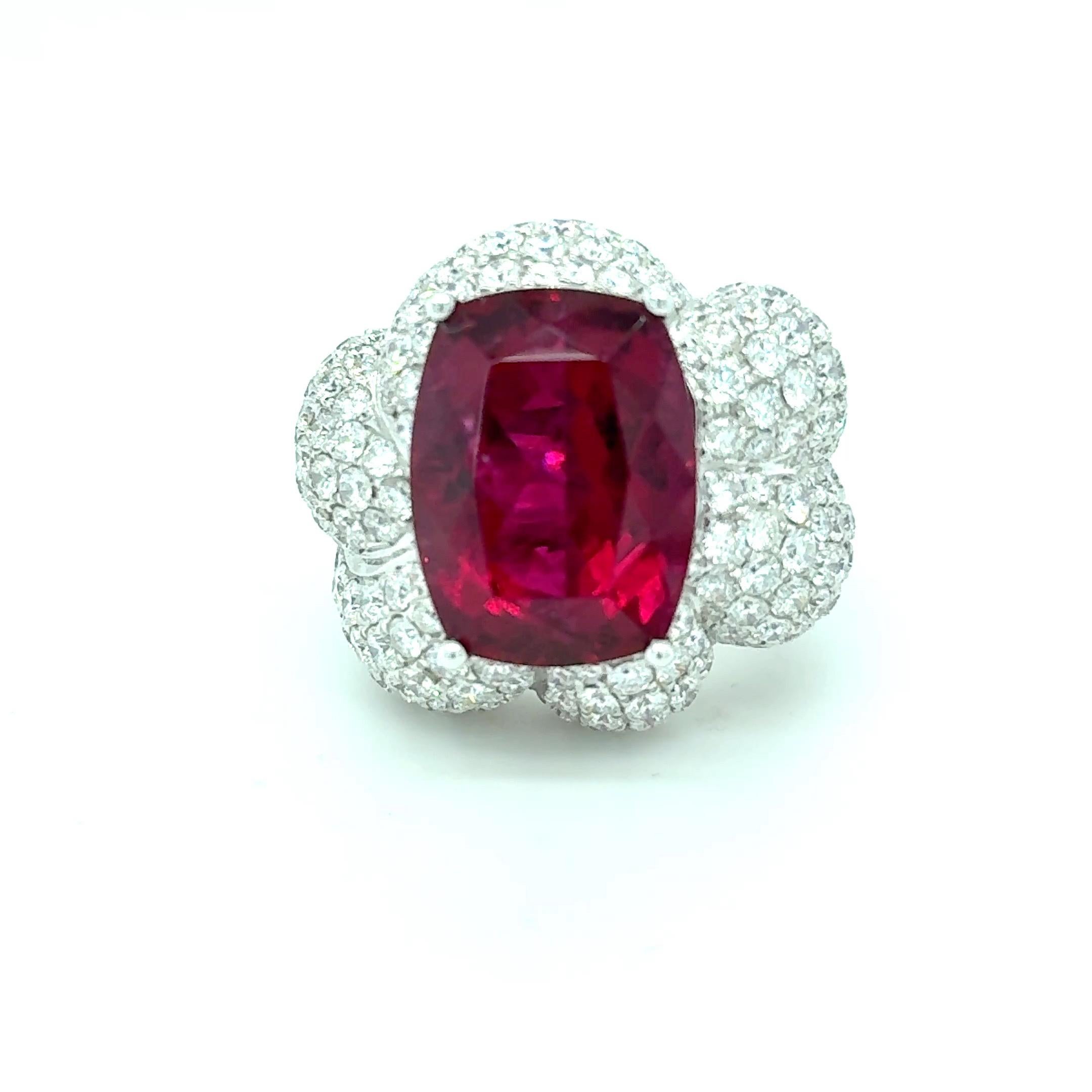 Bague cocktail 11,41 carats Rubellite Tourmaline Diamant taille coussin en vente 8