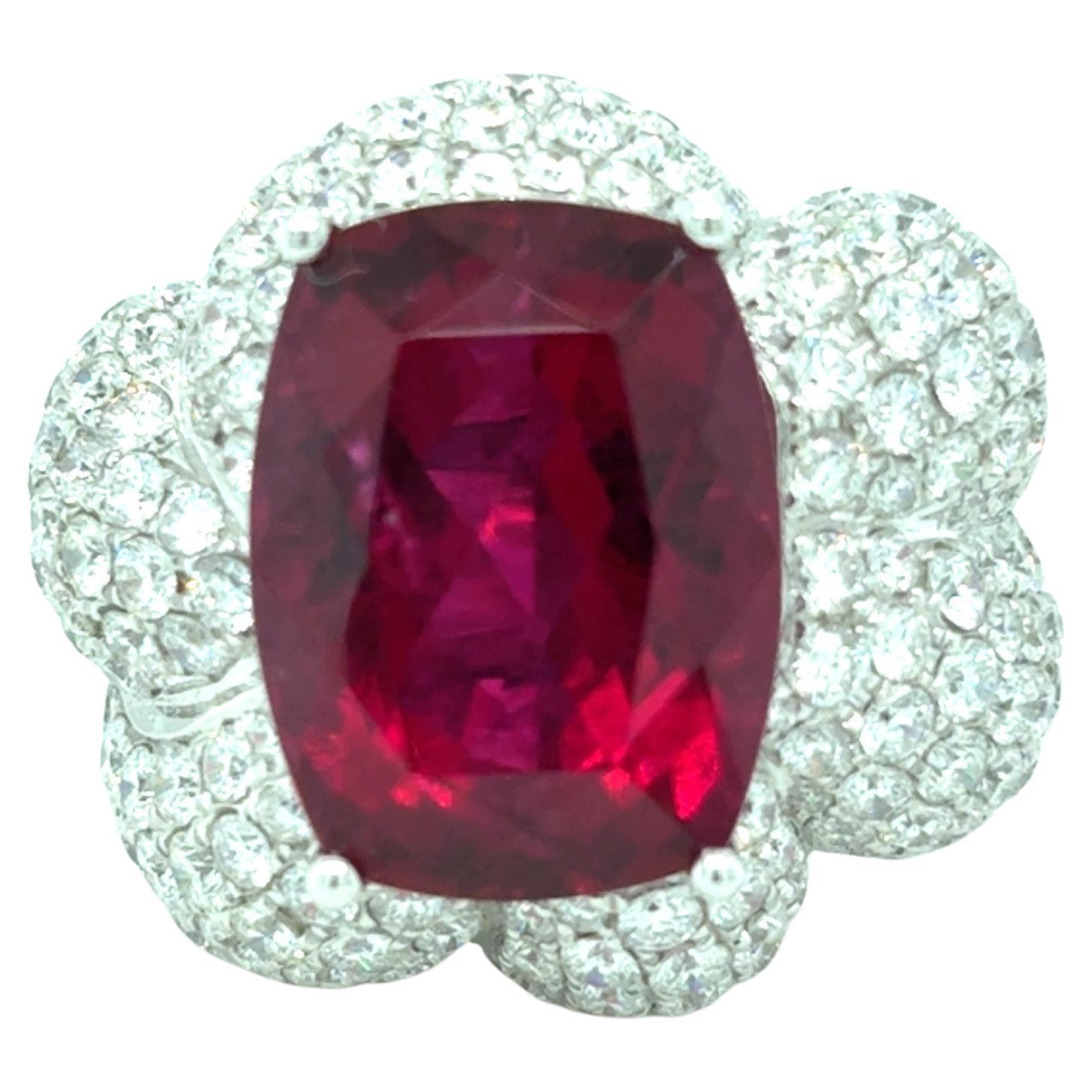 Bague cocktail 11,41 carats Rubellite Tourmaline Diamant taille coussin en vente