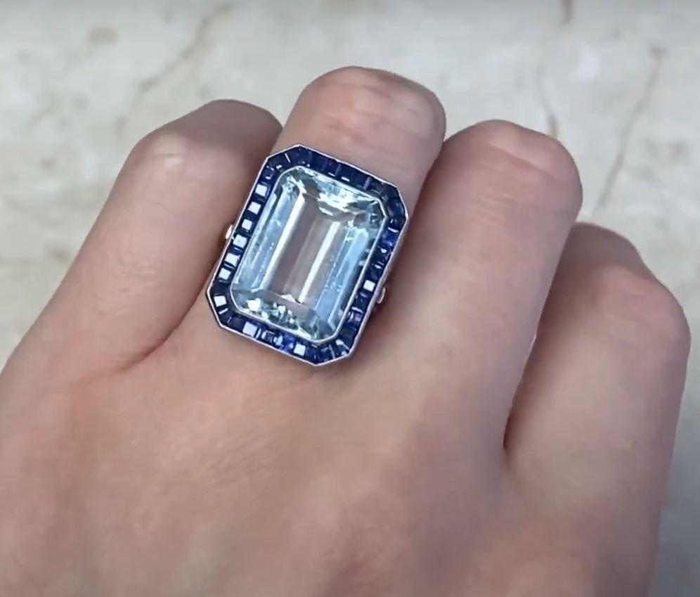 11.41 Karat Aquamarin-Cocktailring mit Smaragdschliff, Saphir-Halo, Platin 5