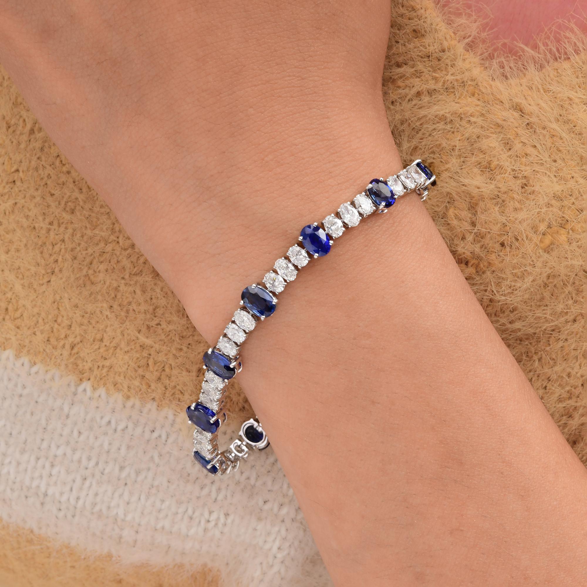 11,41Kt Natürlicher Blauer Saphir 6,49Kt Diamant Armband 18k Weißgold Hochzeit
Das Statement-Armband besteht aus oval geschliffenen Saphiren und Diamanten, die in einer Reihe angeordnet sind, wobei drei Diamanten zwischen zwei Saphiren in einer