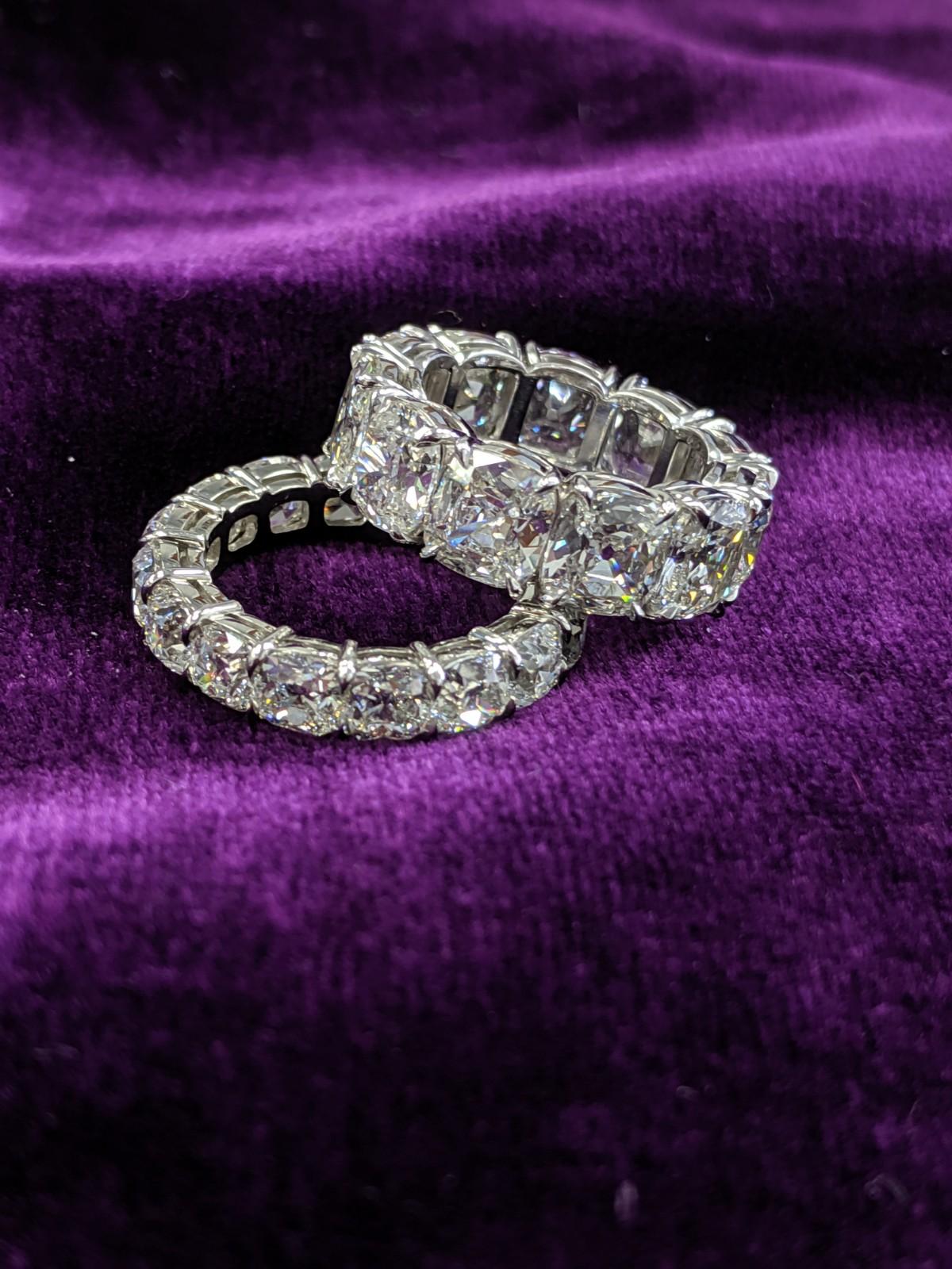 11.42 Carat Cushion Cut Diamond Eternity Band in Platinum In New Condition In New York, NY