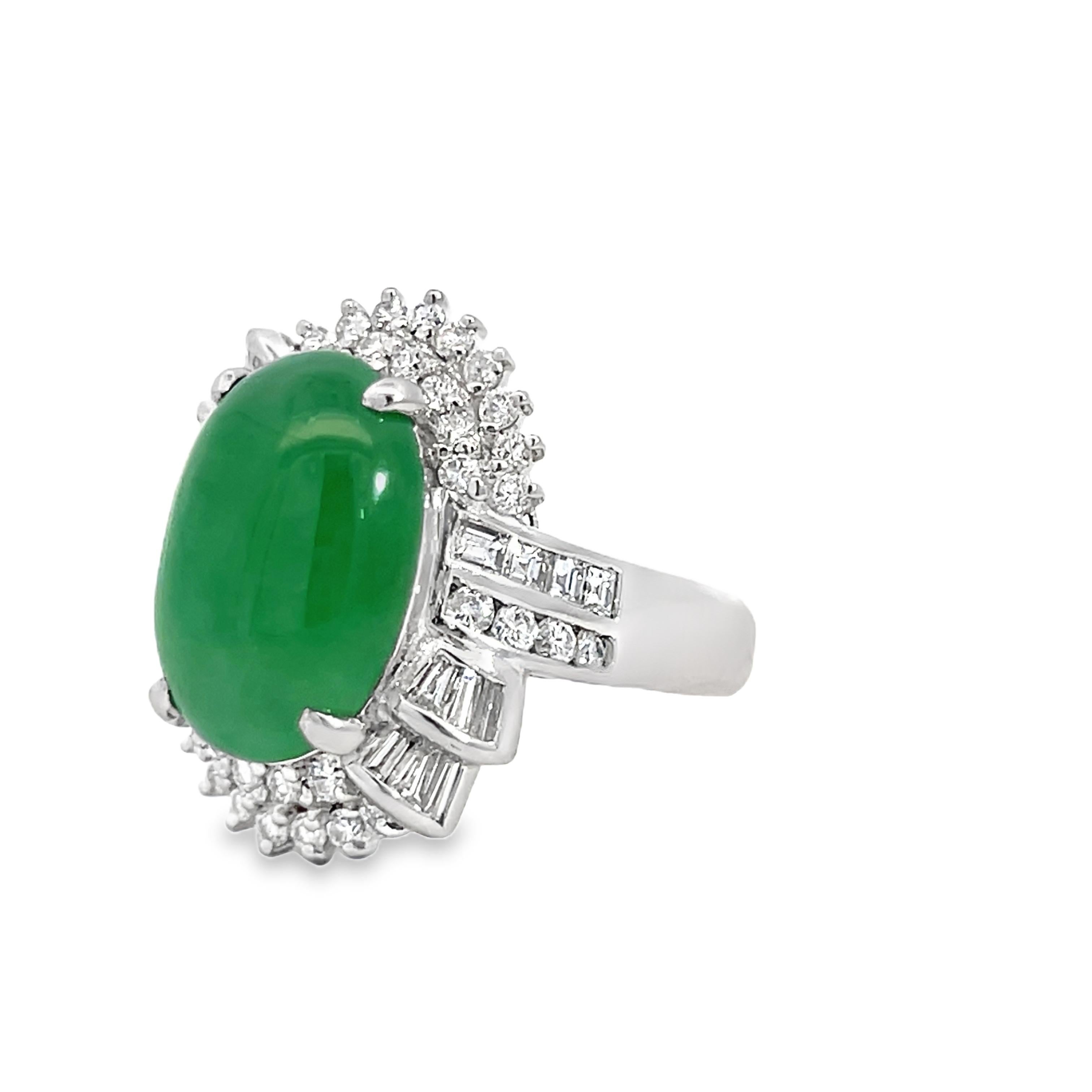 11.44 Carat Green Jade Cocktail Ring with Diamonds In Excellent Condition For Sale In Beverly Hills, CA