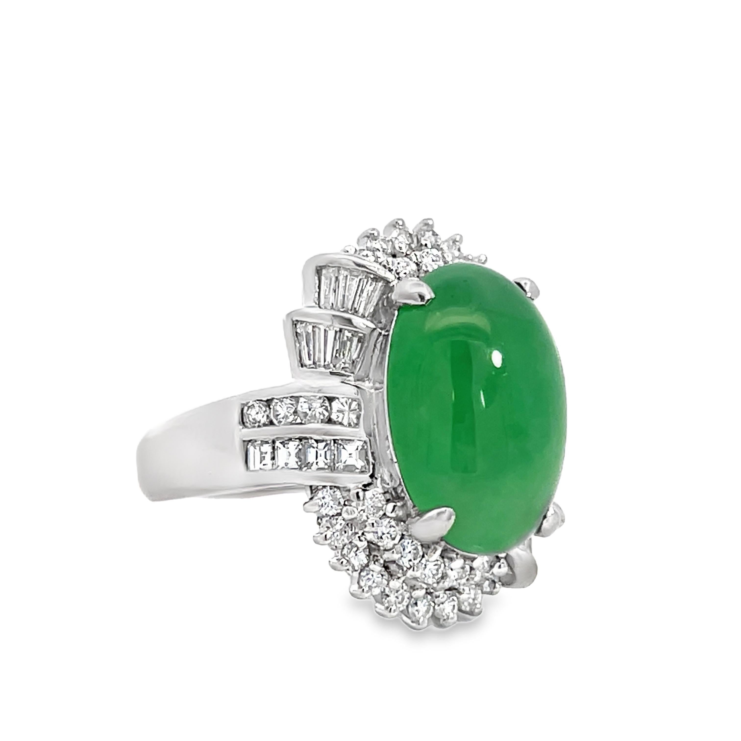 11.44 Carat Green Jade Cocktail Ring with Diamonds For Sale 2
