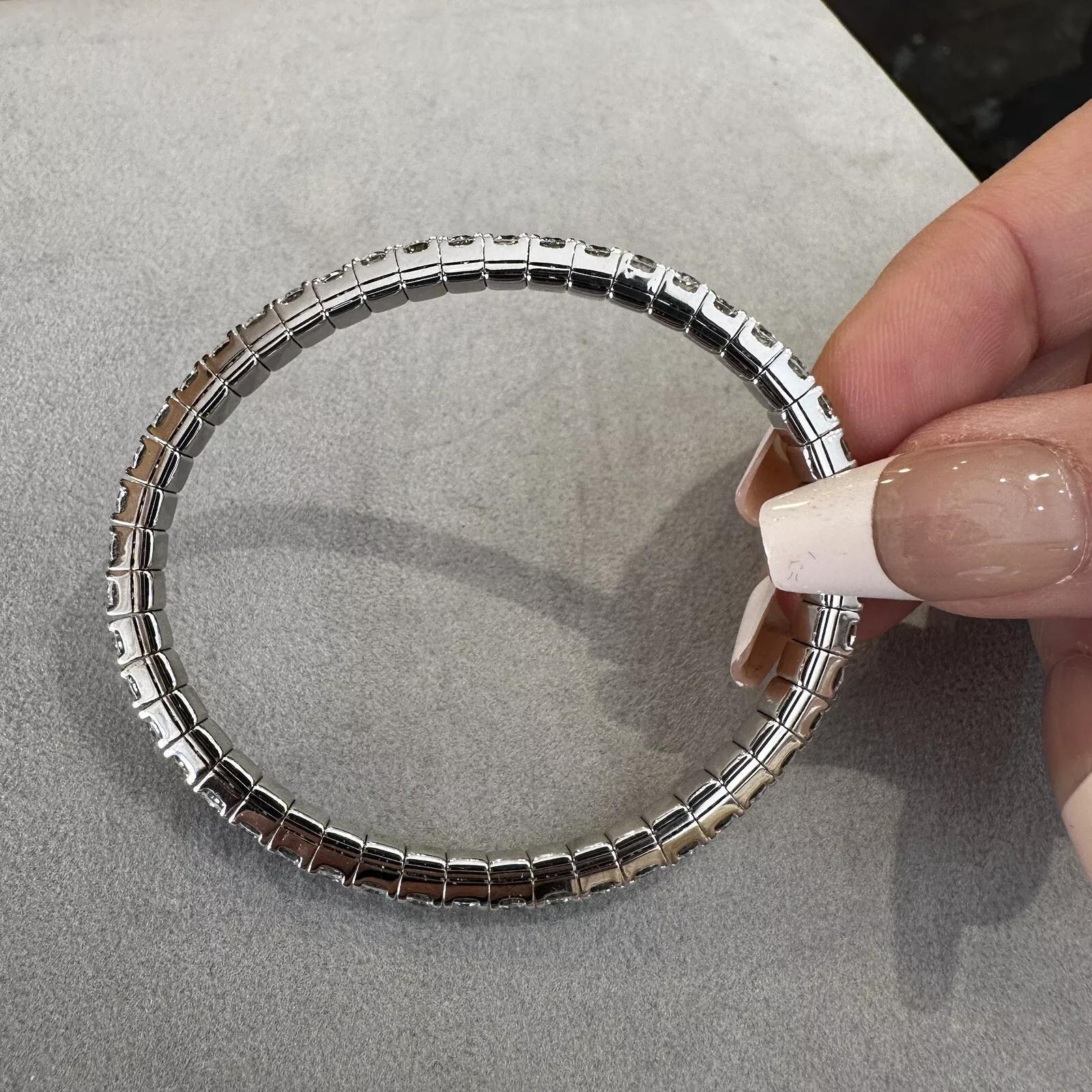 Round Cut 11.45 carat total Diamond Tennis Stretch Bangle Bracelet in 14k White Gold For Sale