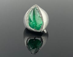 Bague cocktail unisexe de 11,49 carats avec cabochon d'émeraude et diamant