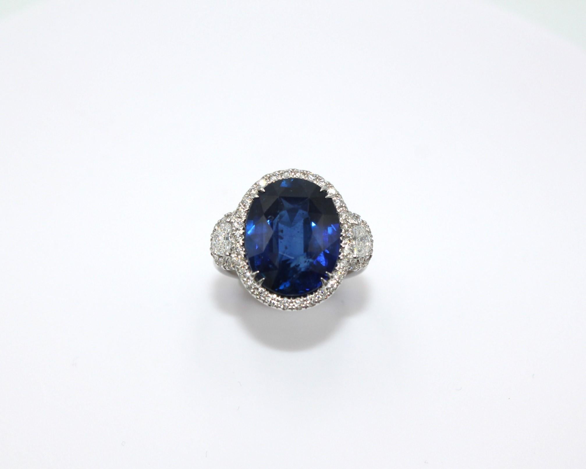 Women's 11.49 Carat Sapphire Diamond Ring For Sale