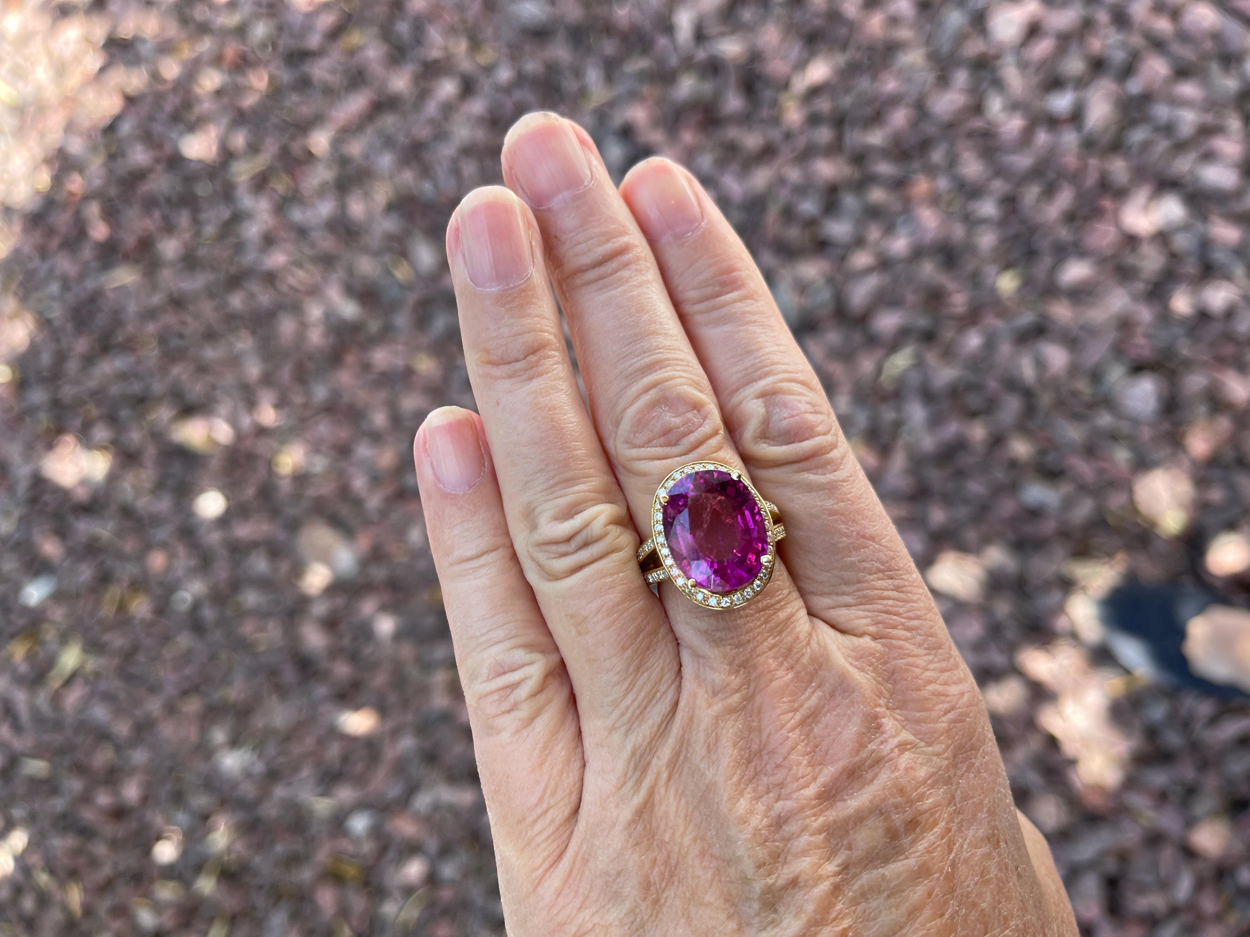 11.49 Carats Pink Tourmaline and 1. Carat Diamond Gold Ring In New Condition In Tucson, AZ
