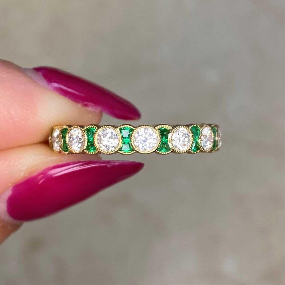 1.14ct Diamond & 0.44 Green Emerald Eternity Band Ring, 18k Yellow Gold For Sale 4