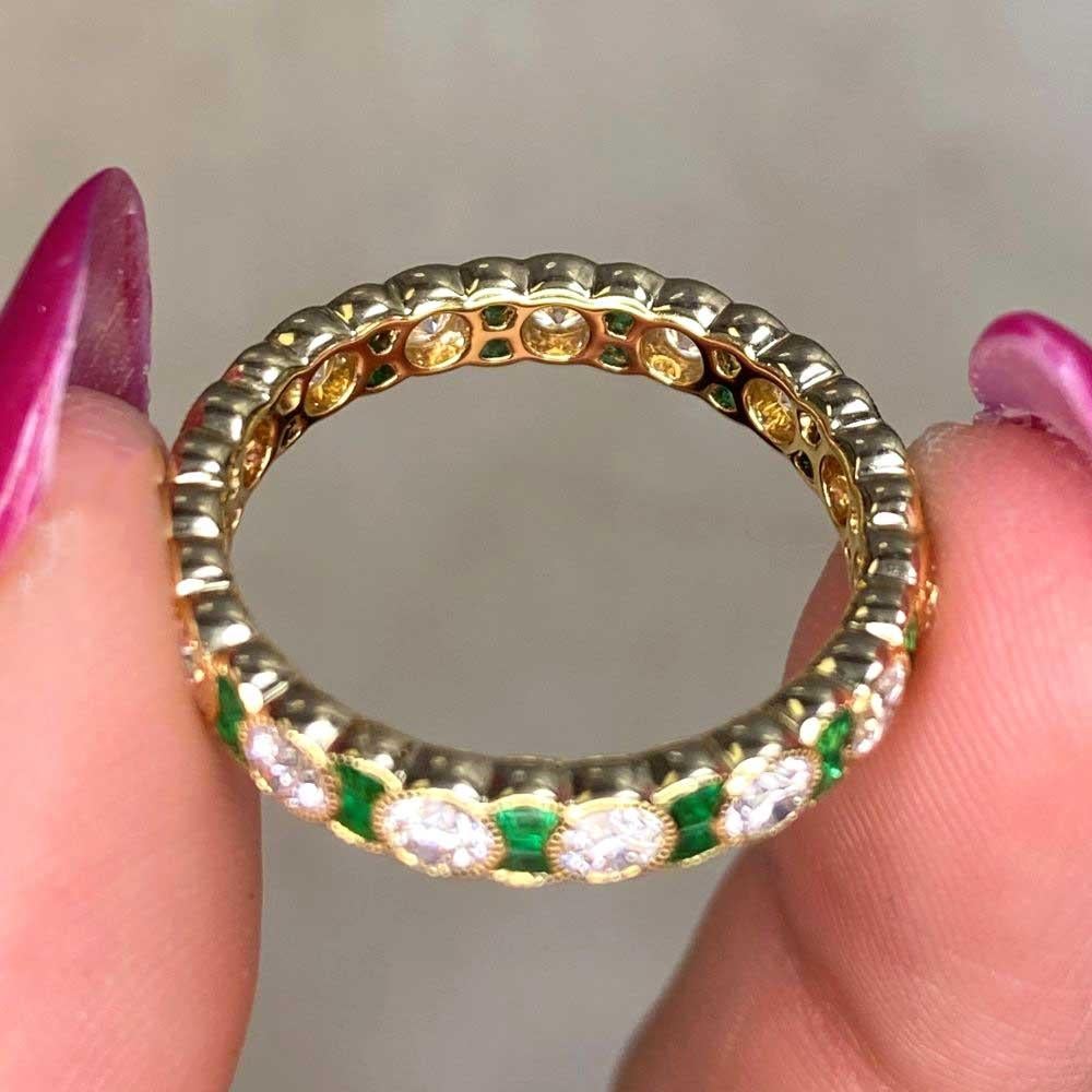1.14ct Diamond & 0.44 Green Emerald Eternity Band Ring, 18k Yellow Gold For Sale 5