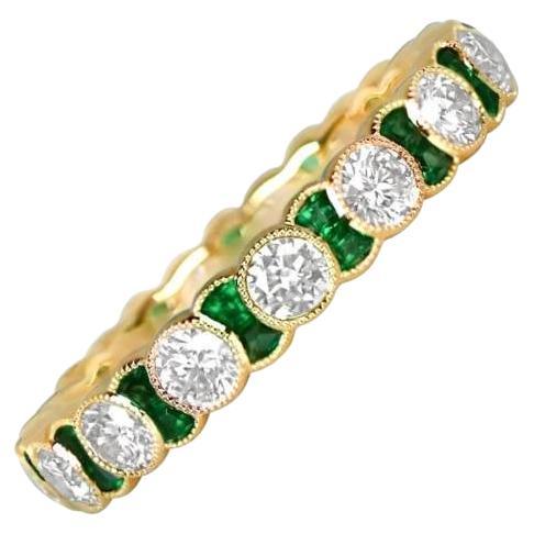 1.14ct Diamond & 0.44 Green Emerald Eternity Band Ring, 18k Yellow Gold For Sale