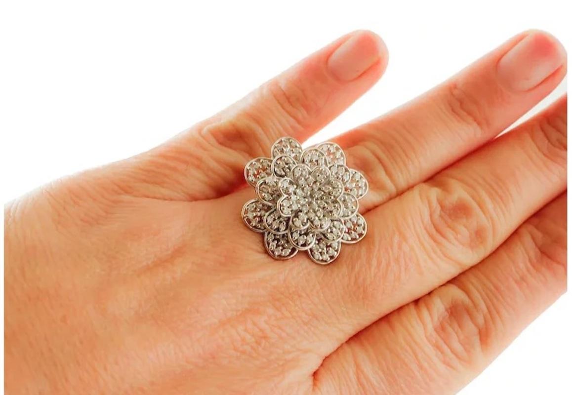 Women's 1.14 Carat Diamonds, White Gold, Flower Ring For Sale