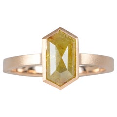 Bague de fiançailles en or rose 14 carats avec diamant jaune naturel de forme hexagonale de 1,14 carat R6034
