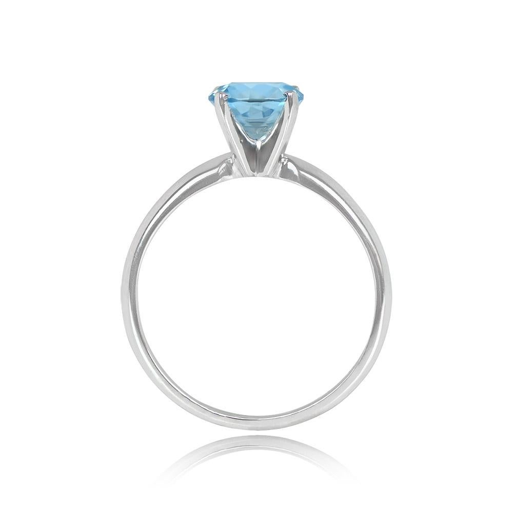 1.14ct Round Cut Aquamarine Solitaire Ring, Platinum In Excellent Condition For Sale In New York, NY