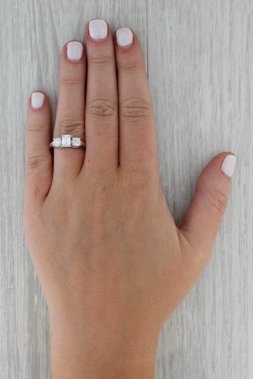 1.14ctw Emerald Cut Diamond Engagement Ring 14k White Gold 3-Stone Size 6.5 5