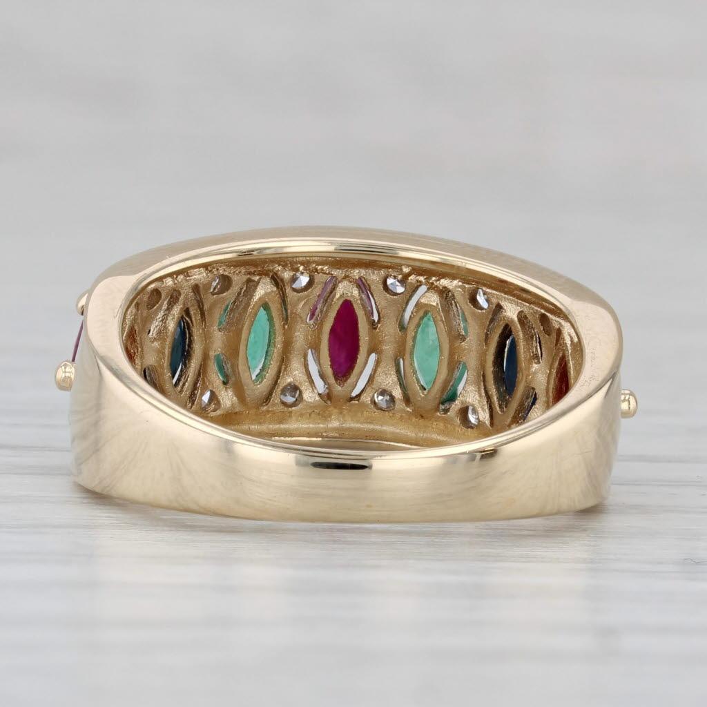 Taille Marquise Bague multi-pierres 1,14 carat or jaune 14 carats émeraude saphir rubis diamant taille 8 en vente