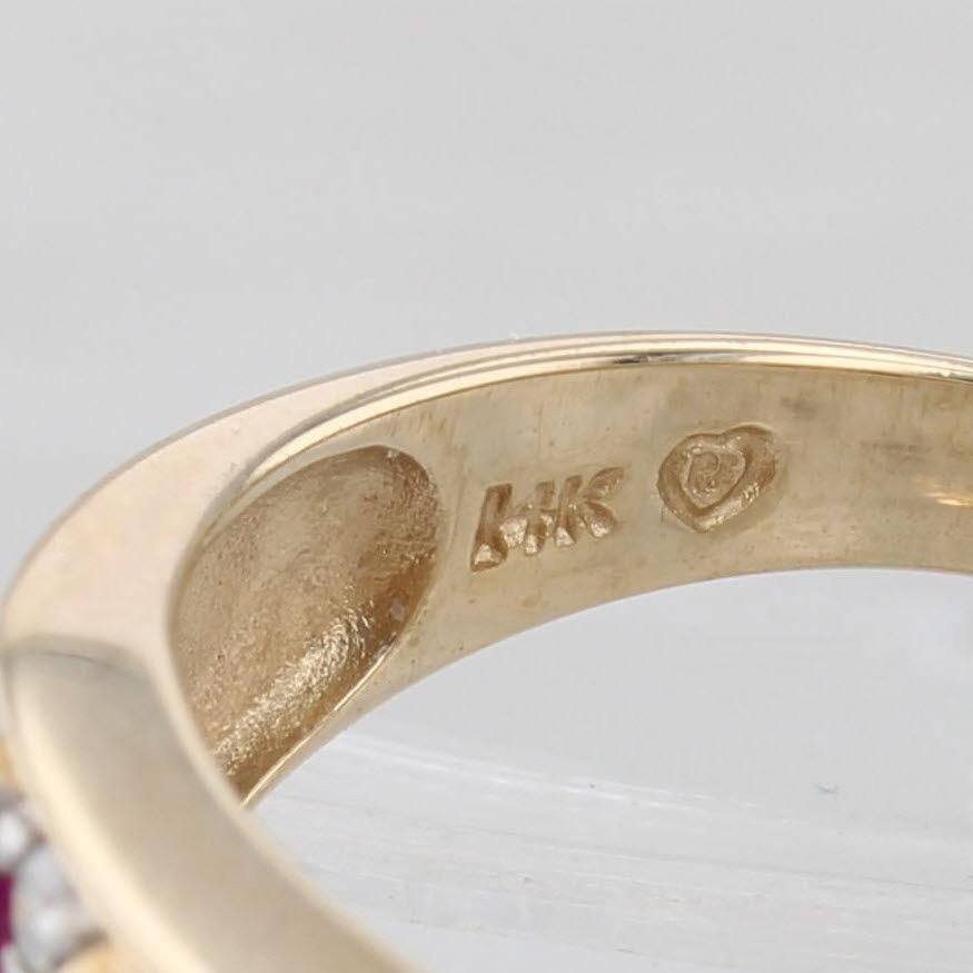 Bague multi-pierres 1,14 carat or jaune 14 carats émeraude saphir rubis diamant taille 8 en vente 2