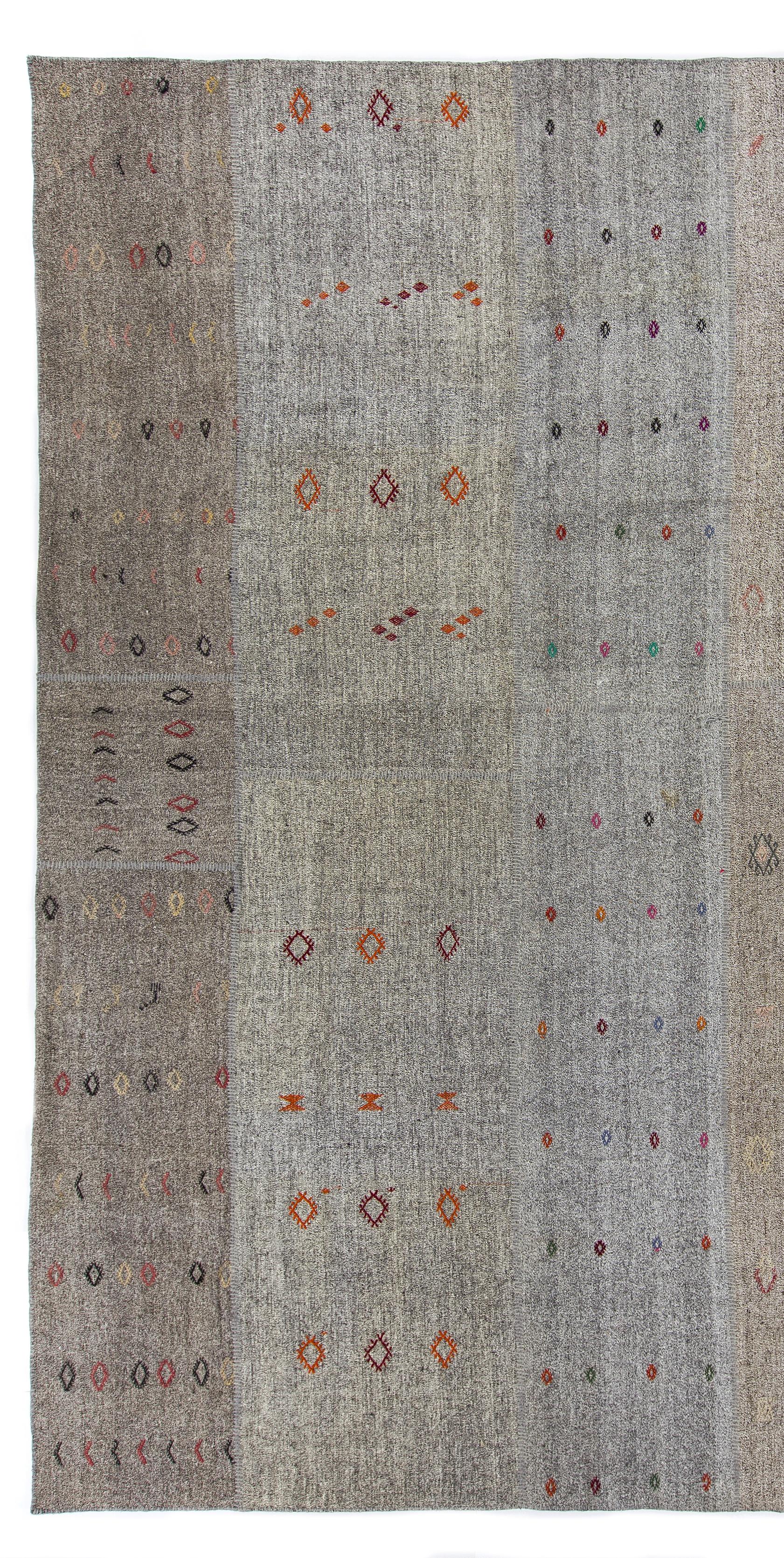 Hand-Woven Vintage Anatolian Kilim Rug, Flat-Weave Floor Covering 1