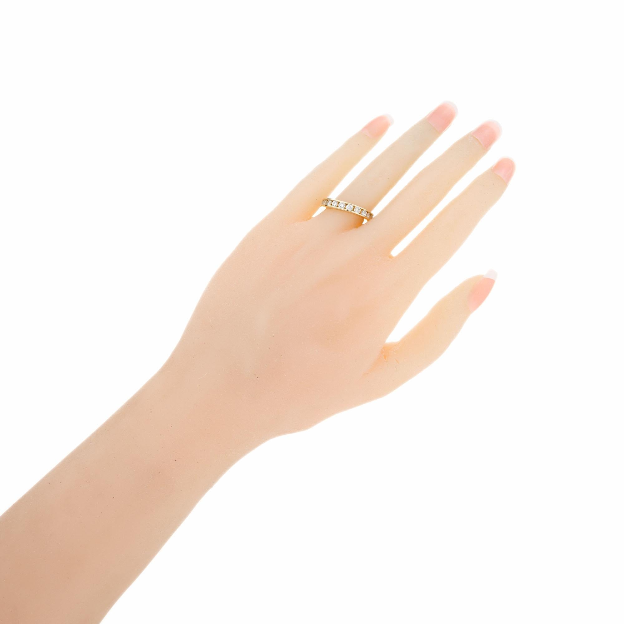 Anello a fascia per l'eternità in oro giallo con diamante da 1,15 carati In condizioni ottime in vendita a Stamford, CT