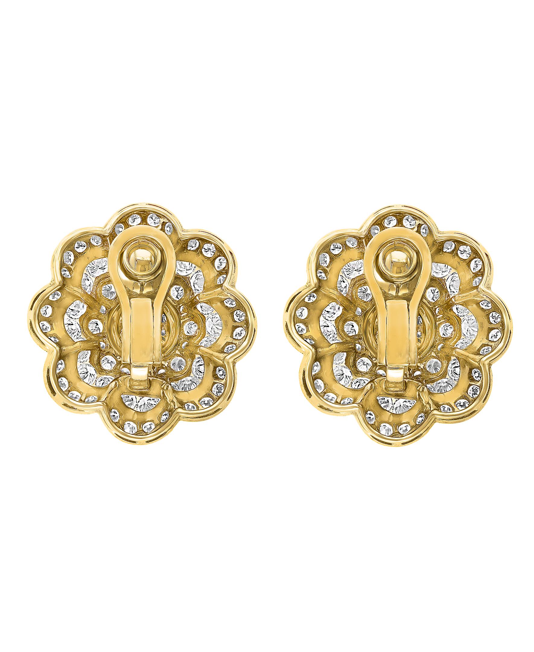 Women's 11.5 Carat Diamonds VS/E Flower Cocktail Earring 18 Karat Yellow Gold Estate
