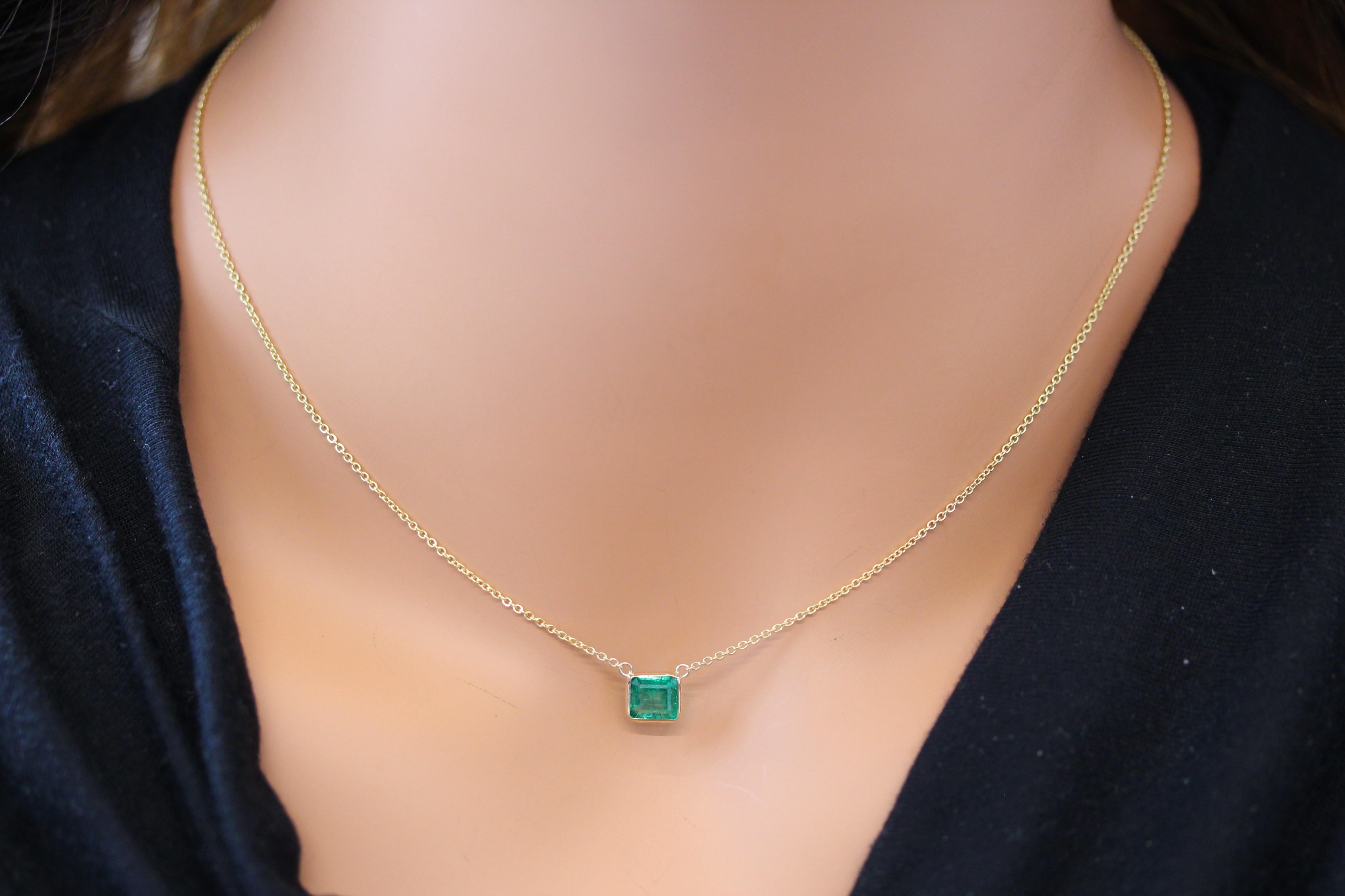 Contemporary 1.15 Carat Emerald Bluish Green Fashion Necklaces In 14k Yellow Gold For Sale