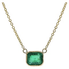 Collares De Moda Verde Esmeralda De 1,15 Quilates En Oro Amarillo De 14k