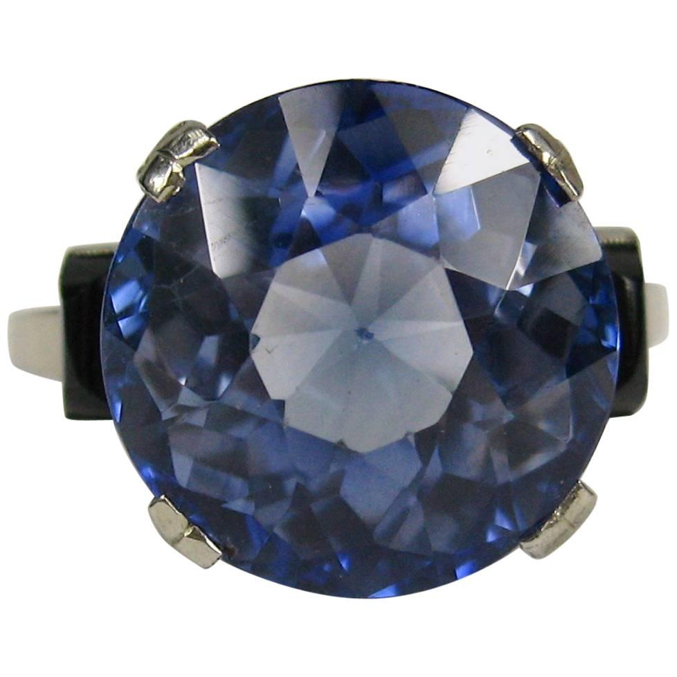 11,5 Karat GIA zertifizierter runder Schliff Synthetik-Saphir Verlobungsring 14K Gold im Angebot