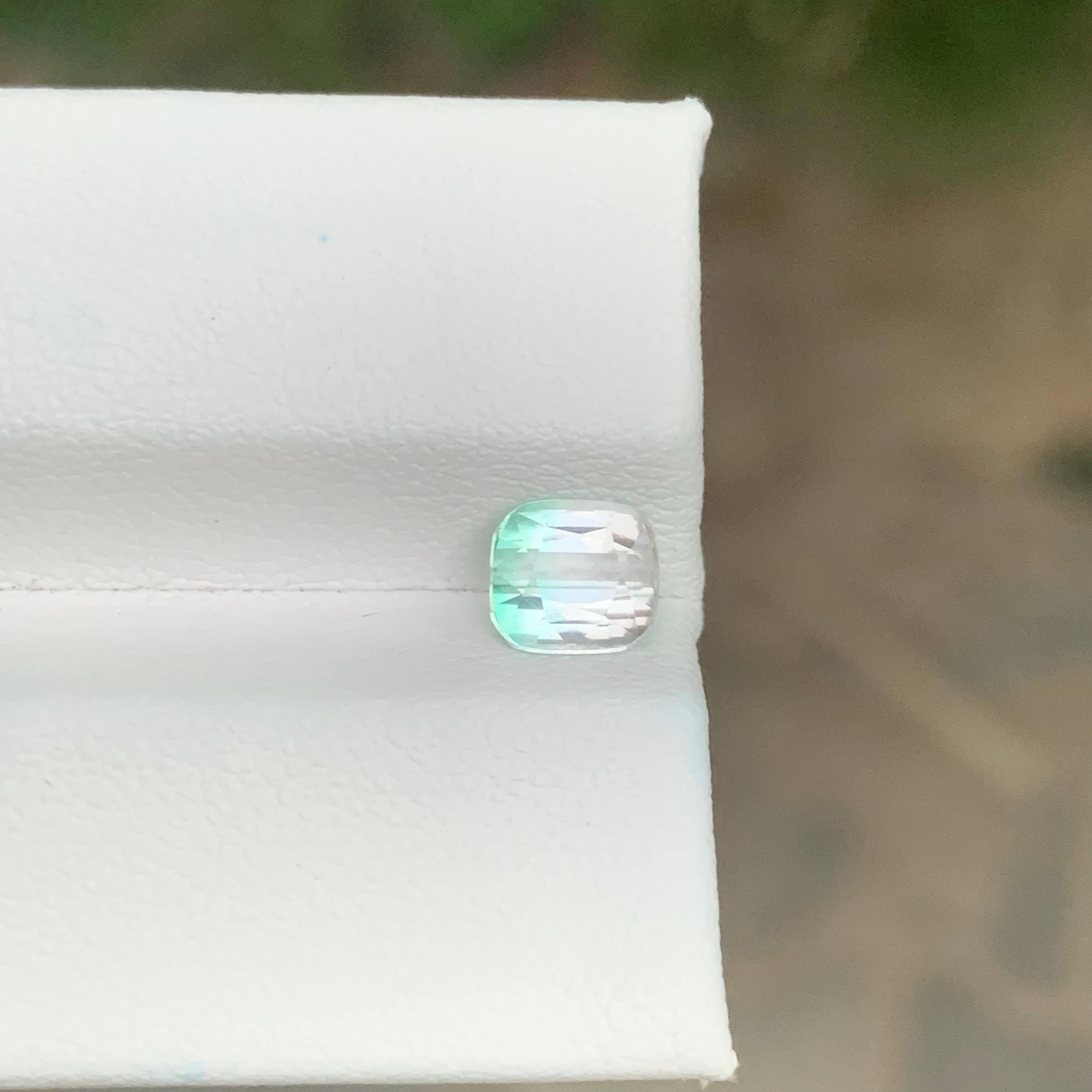 Taille coussin 1.15 Carat Loose Bicolor Tourmaline Stone Cushion Cut Natural Afghani Gemstone en vente