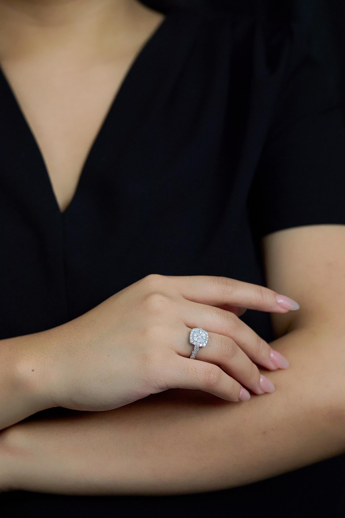 Modischer Diamantring mit 1,15 Karat im Mischschliff aus Weißgold (Gemischter Schliff) im Angebot